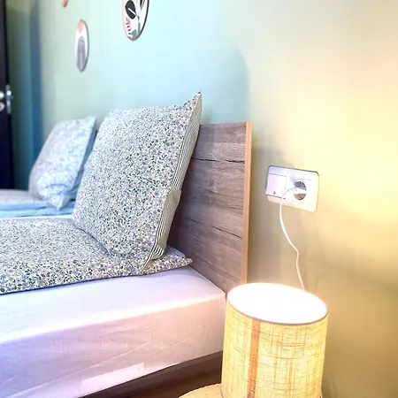 Mountain Escape In Life By Si *