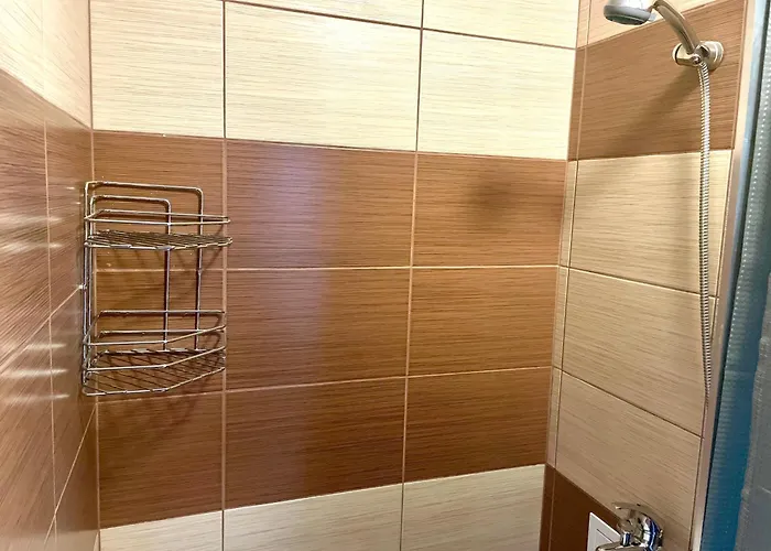 Mountain Escape In Life By Si バンスコ